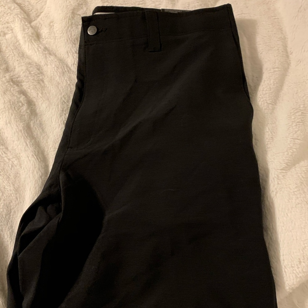 Callaway Men's gold Short: Black size 38! New!
